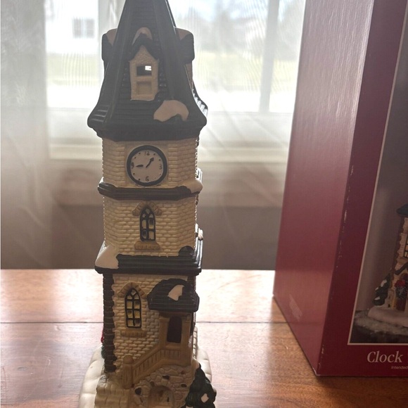 St Nicholas Square Village Collection ILLUMINATED CLOCK TOWER with Box Christmas - Picture 2 of 2